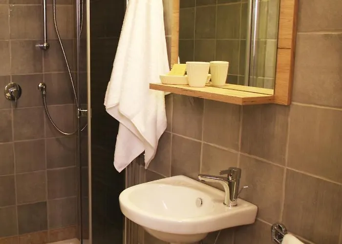 L'alloggio-not Just أولبيا