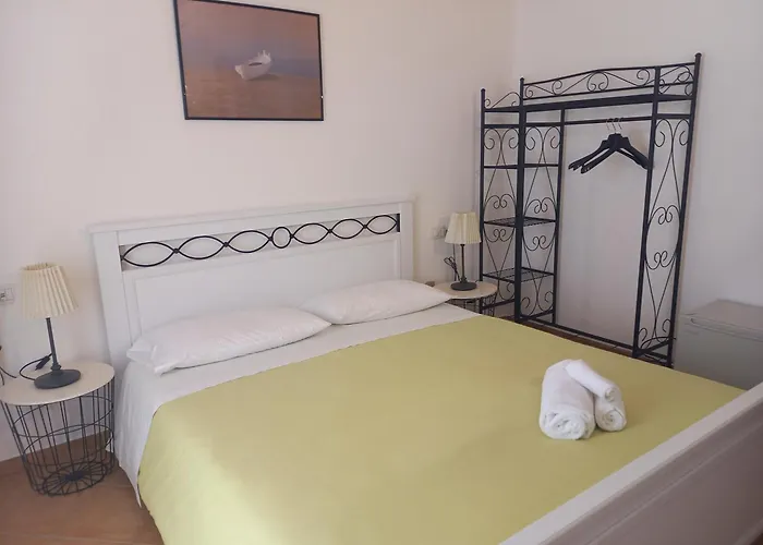 فندق مبيت وإفطار L'alloggio-not Just 3*