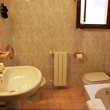 B&B L'alloggio-not Just 올비아