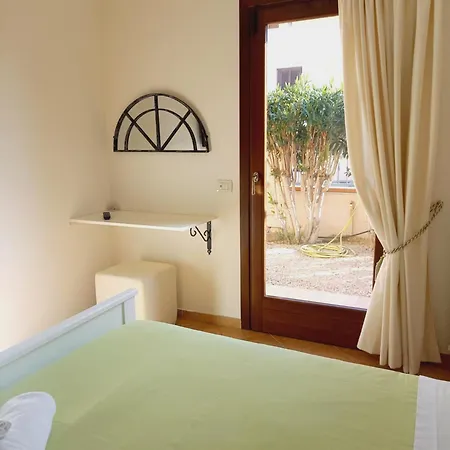 L'alloggio-not Just Panzió Olbia