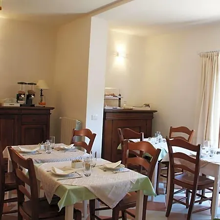B&B L'alloggio-not Just 올비아